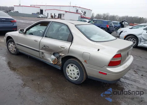 1995 Honda Accord Lx/Ex z USA, uszkodzony, nr VIN 1HGCD5637SA043961